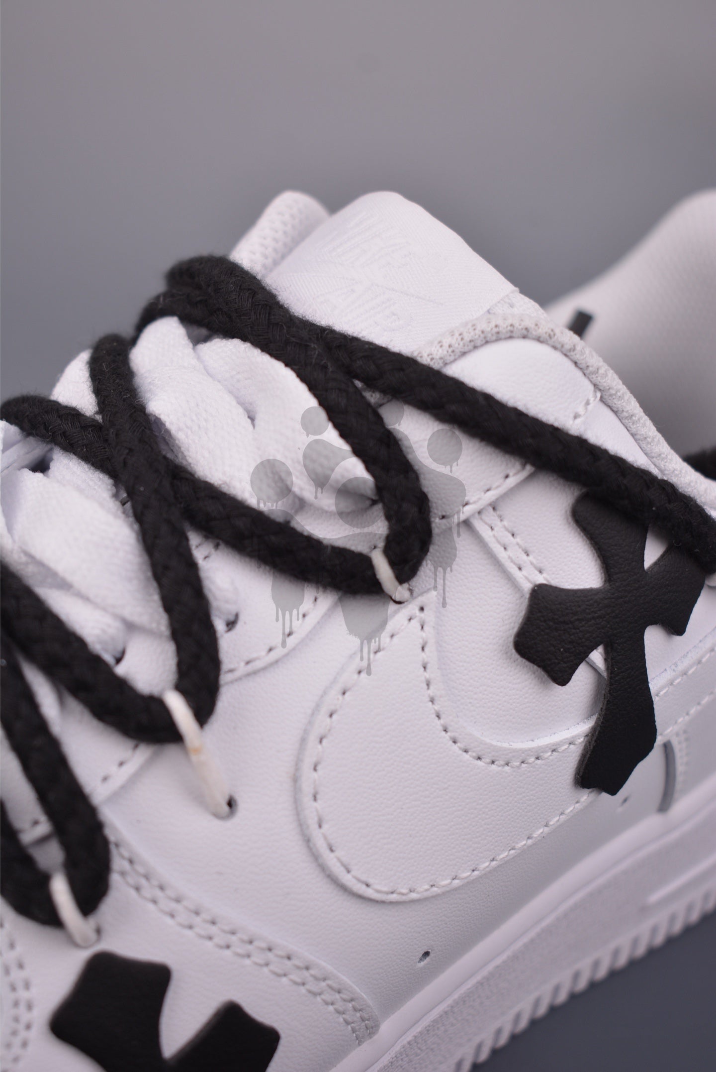 Custom Nike Air Forces 1 "Chrome Hearts"